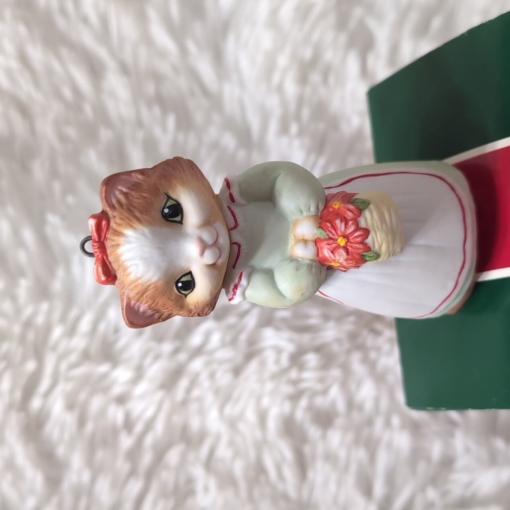 Hallmark 1989 Christmas Kitty Fine Porcelain Ornament Collector's Series Vintage